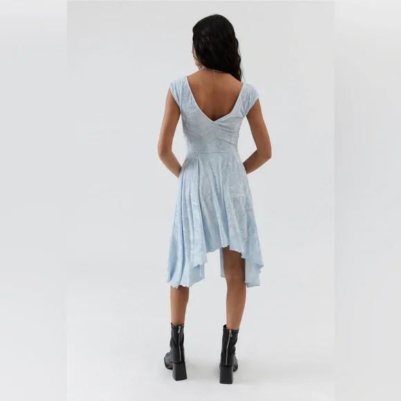 NEW Silence + Noise | Corina Velvet Mini Dress | Size XS - Picture 5 of 12